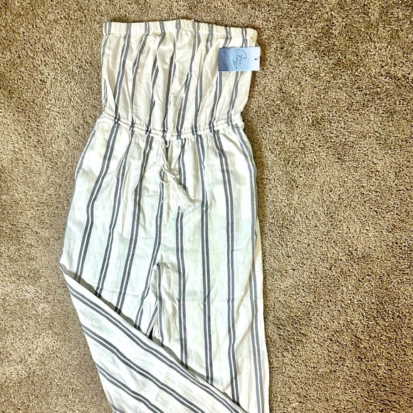 Women Romper white and Black - Picture 1 of 1